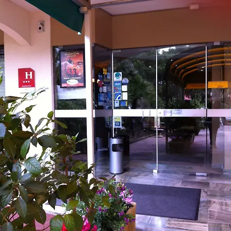 Bahia Hotel Villeneuve-Loubet